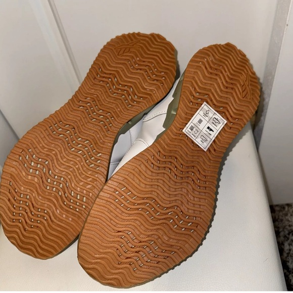 Reebok Comfort Footbed Ortholite Shoes - Picture 4 of 5